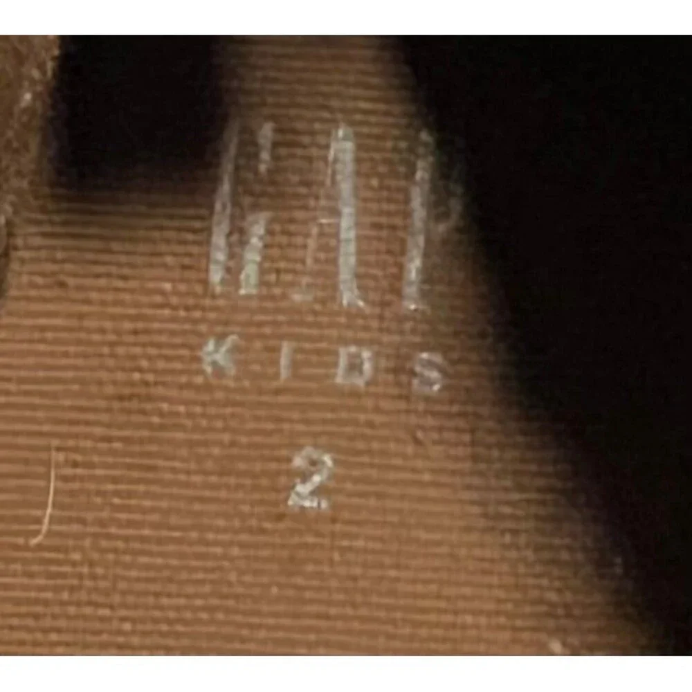 GAP KIDS CHUKKA SUEDE BROWN SHOES SIZE 2 LACE UP